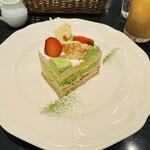 アフタヌーンティー・ティールーム - 抹茶と苺のショートケーキ　¥900-