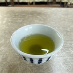吾妻庵 - 水ではなく、お茶が出てきます。
