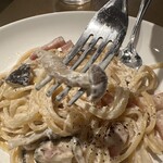 DARTS+BAR BOND - 【2024.3.19(火)】きのこのクリームパスタ（並盛・100g）950円のシメジ