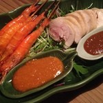 活海老バル orb - ◆蒸し鶏　タイみそソース
      ◆ソフトシェルシュリンプのサテ