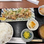 Yayu Yo Shokujiya - 鶏唐おろしポン酢定食880円