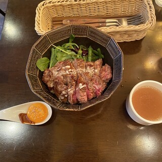 口コミ一覧 : 肉とワイン Bistro 2983 （ニクトワイン ビストロ ニ