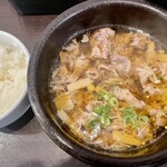 まにわ - 牛肉スープ　牛肉とエノキの具沢山^ ^