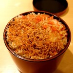 えびそば えび助 - 海老薫るさくらえびめしのアップ