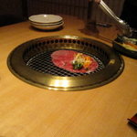 札幌焼肉 和牛いしざき - 焼きしゃぶは野菜を巻いて食べます。