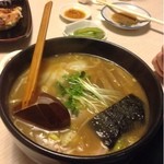 平良久亭 - ワンタン麺