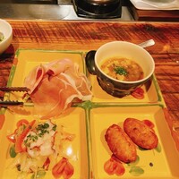 マヌエル タスカ ド ターリョ 丸の内店 - 