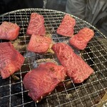 炭火焼肉ホルモン 横綱三四郎 - 