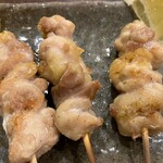 居酒屋 太河 - 焼鳥　朝びきもも