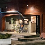 Ercolino Yokohama - フジスー裏のライオンズマンションの1階。
                        蕎麦屋だと思い込んでたんだけどなぁ...
                        3年も気付かなかったとは不覚( ´ㅁ` ;)