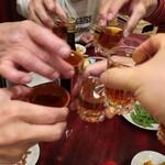 Koushuu Chuubou - 越山仙彫紹興酒をメンバー全員で呑む