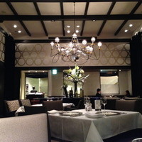 デュオ フルシェット - ホテルレストランらしい内装