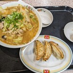 餃子の王将 - 煮込み野菜ラーメンセット