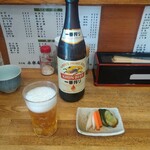 Soba Dokoro Eiraku An - カツ丼前の瓶ビール。