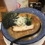 大鷹ラーメン - 赤鷹らーめん（750円）