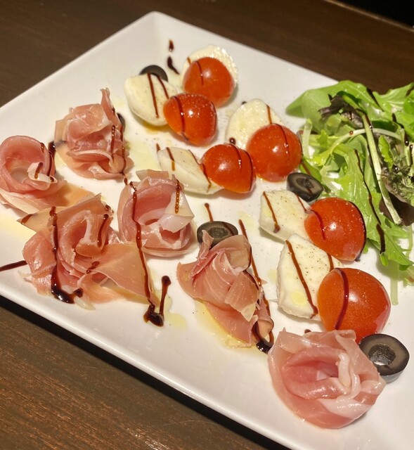 The 50/50 Club Sports Bar & Restaurant