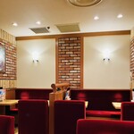 コメダ珈琲店 - 店内