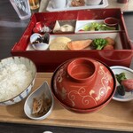 生簀割烹　海幸 - 