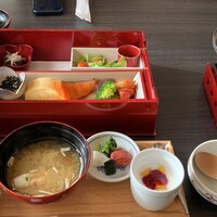 生簀割烹　海幸 - 
