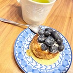 L'atelier Abeille - ブルーベリーシュークリーム