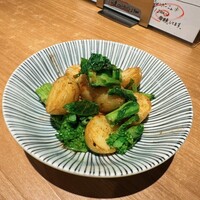 卓 - 新じゃがと菜の花バター焼き