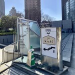 CAFE kichi - ティアラこうとうを左に降りるとお店