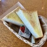 CAFE kichi - モーニングAセット660円、ホットコーヒー