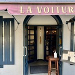 LA VOITURE - 