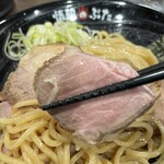 情熱のぶた - チャーシュー濃厚つけ麺