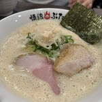 情熱のぶた - 魚介とんこつラーメン