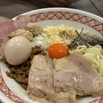 情熱のぶた - 特製ぶたにぼしまぜそば