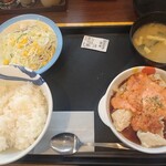 松屋 - 明太タルタルソース定食（ご飯大盛）。