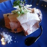 徳山鮓 - 猪のロースト　林檎と蕪添え。バルサミコ酢と岩塩、粒胡椒で。