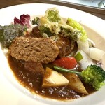 ターブル・ヒロヤ - ハンバーグ断面