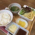 Shurimpu Chappurin - ご飯・サラダ・お味噌汁・漬物付