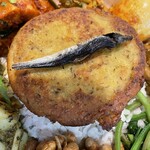 ヴィントゥナ ダイニングアンドバー - チウラ（干飯炒め）、バラ（豆くず焼き）、マチャ（揚げ小魚）