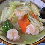 莫龍 - 莫龍中華食堂 ＠茅場町 白飯小でお願いした、海老・青菜・人参・筍・木耳が使われニンニク香る塩味のえび青菜丼