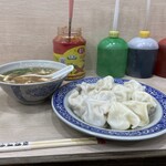 三五手工水餃生鮮專賣店 - 韮黄水餃　70元（335円くらい）