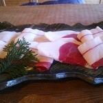 徳山鮓 - ツキノワグマの肉。