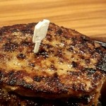 けん - チーズタワーハンバーグのチーズ抜き４枚（６００ｇ）（アップ）