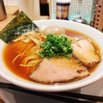 R+ 隠れ家すぎるラーメン屋 - 