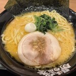 町田商店 - ラーメン　800円