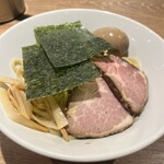 R+ 隠れ家すぎるラーメン屋 - 