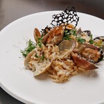 Live clams and porcini mushroom cheese risotto