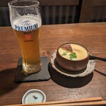 かつき - 生中とお通しの茶碗蒸し