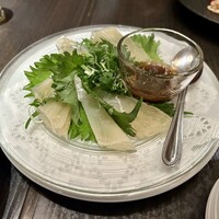 廣東料理 民生 ヒルトンプラザウエスト店 - ふかひれのお刺身