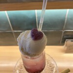 瓶と缶 - コーンの中にハートグミ❤️