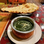 リトルスパイス - ほうれん草チキンカレー