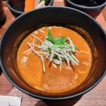 Cuud - トマトカレーうどん