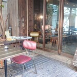 Kafe Basara - 店テラス席&入口